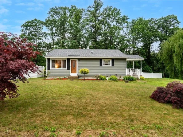 37 Upton Lane, Goffstown, NH 03102