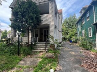 13805 Earlwood Rd, Cleveland, OH 44110