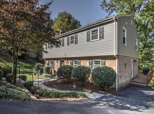 3039 Bancroft Dr SW, Roanoke, VA 24014