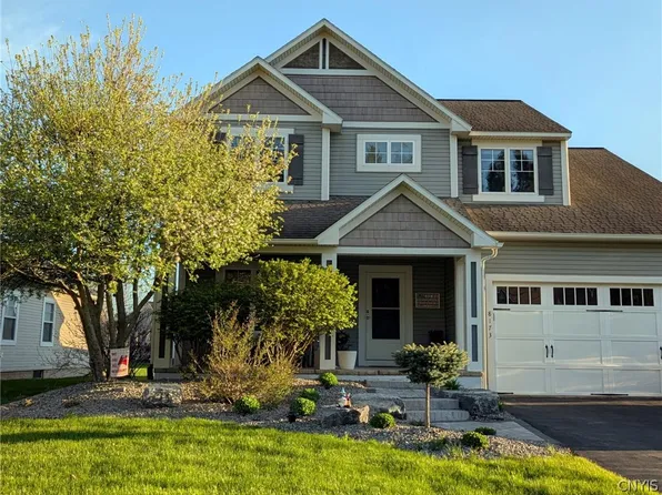 8173 Whitman Way, Liverpool, NY 13090