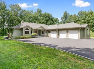 56 Burroughs Rd, Easton, CT 06612