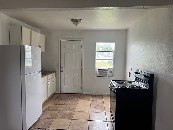 2nd image of 3204 S Portland Ave APT 90