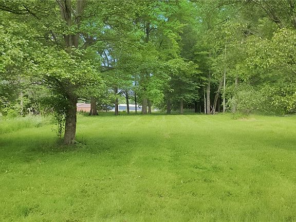 2nd image of 3331 Evergreen Rd