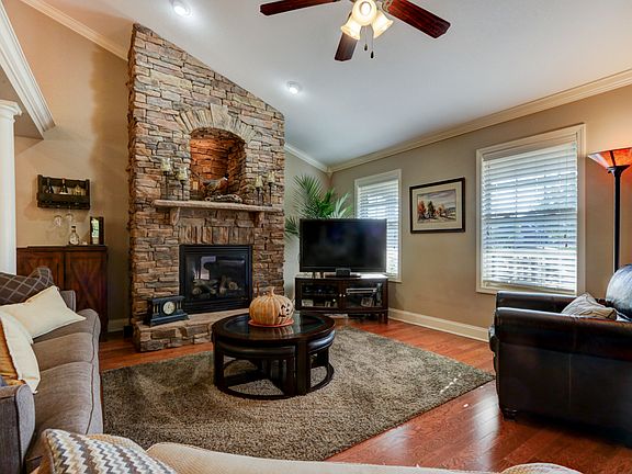 3rd image of 6309 Glen Eagle Ln