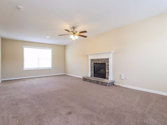 3rd image of 3954 Potomac Walk Ct
