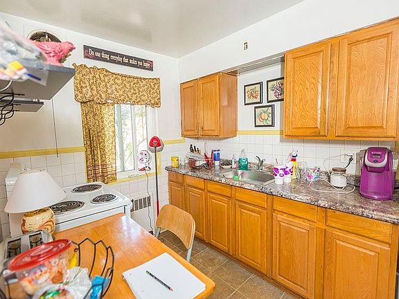 2nd image of 1726 Sutton Ave #1