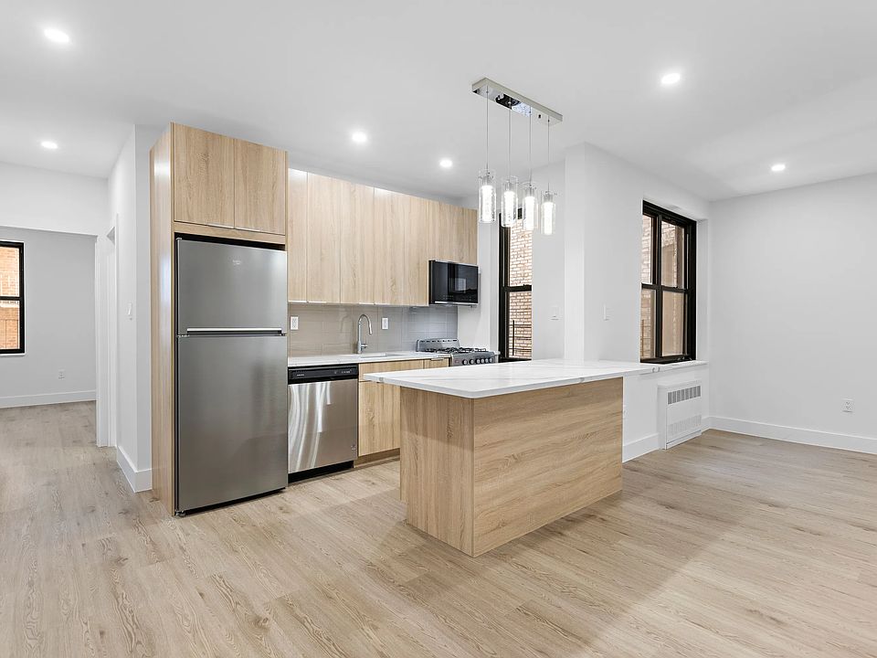 1st image of 2020 Kings Hwy APT 2B