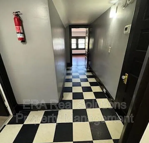 3571 Vine St #3 — Photo 12