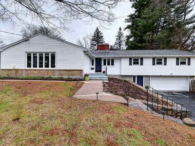35 Tumblebrook Lane, West Hartford, CT, 06117