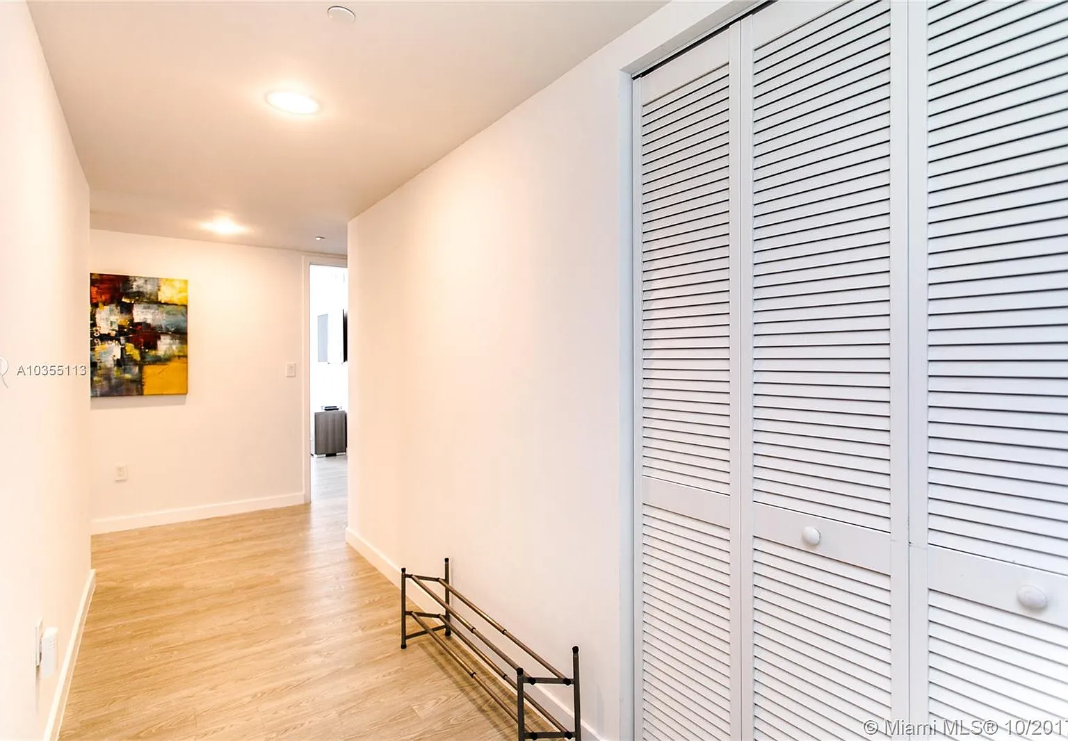 Beachwalk Condominium — Photo 2