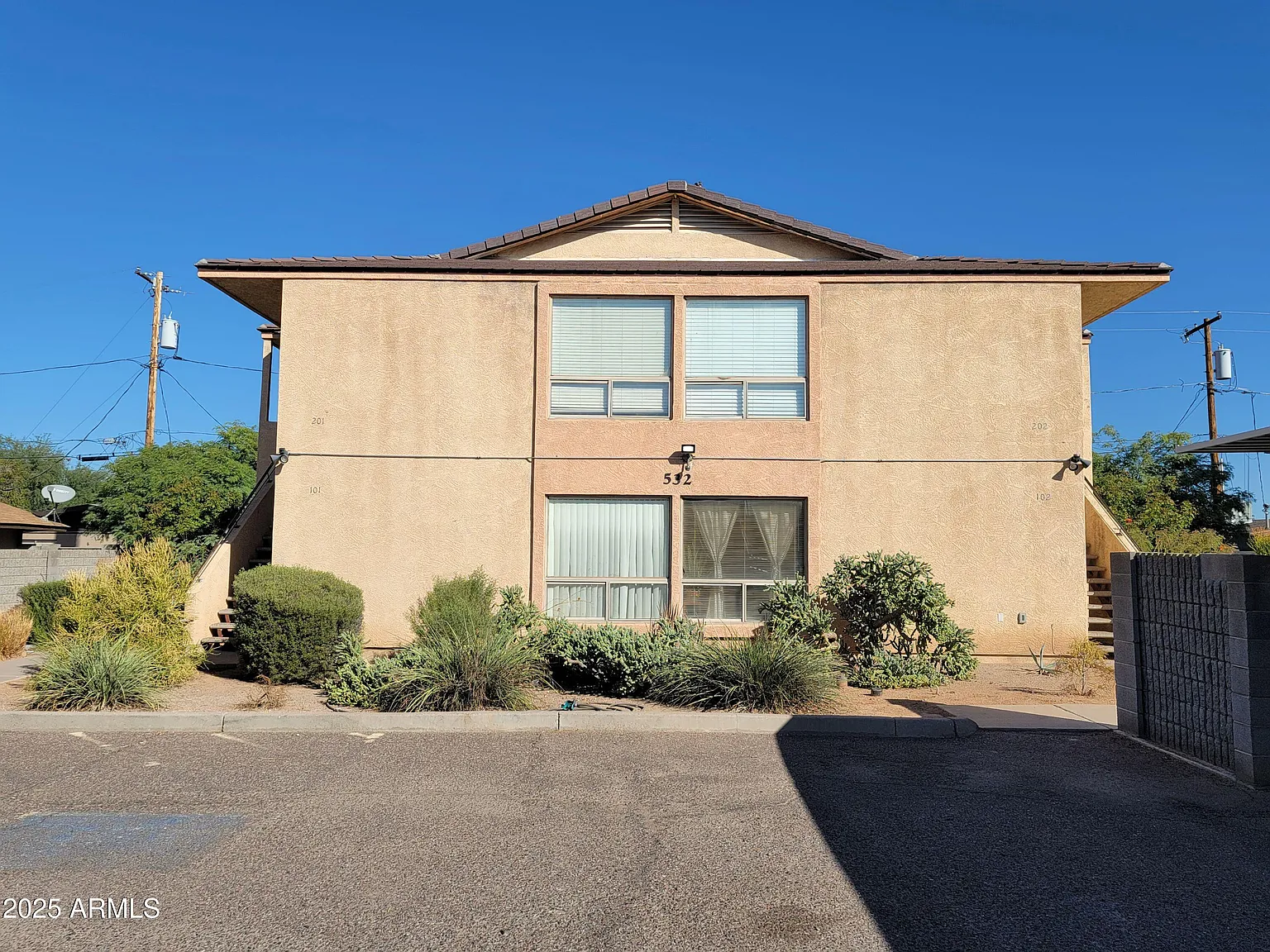3 bed, 2.0 bath, 1000 sqft, $1,500 — Photo 2