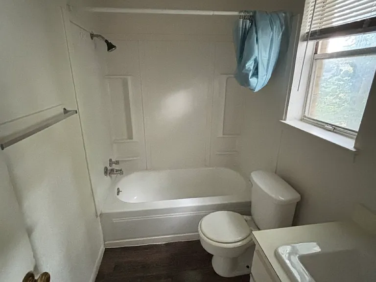322 S Waco St #13 — Photo 8