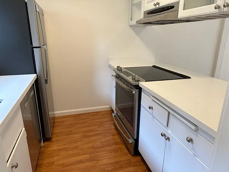 19 Pixley Ave — Photo 18