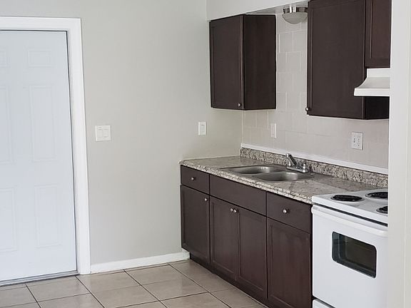 4th image of 3790 67th Ave N APT A
