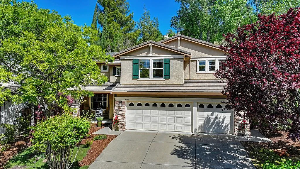 4509 Pheasant Ln photo 1