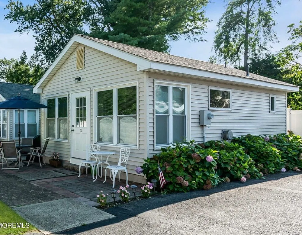 1 bed, 400 sqft, $2,800 — Photo 1