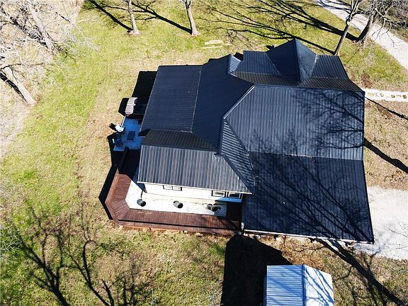 3rd image of 786 NW 100th Rd