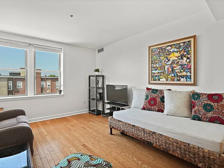 1801 Calvert St NW #504 — Photo 6