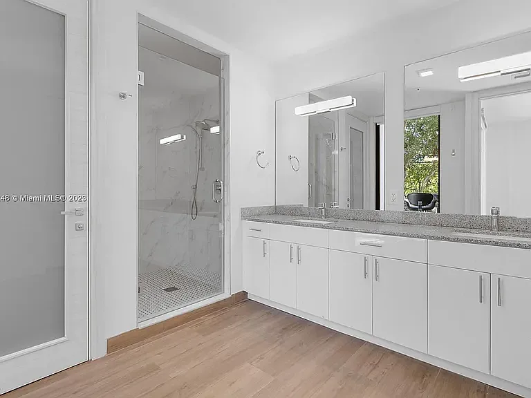 3265 Bird Ave #102 — Photo 7