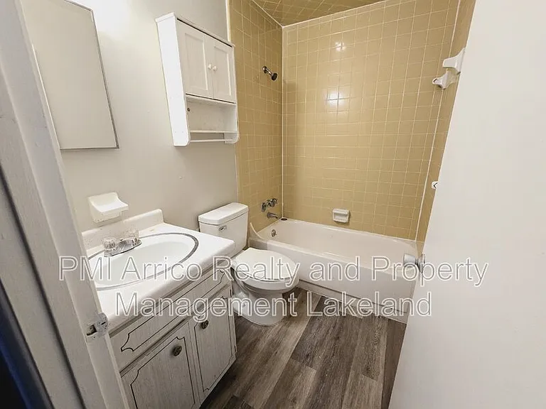 3323 S Polk Ave — Photo 11