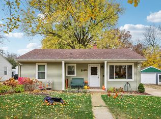 141 Hoover Ave, Waukesha, WI 53186