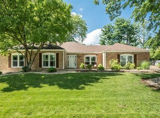 12 Glen Cove Dr, Chesterfield, MO 63017