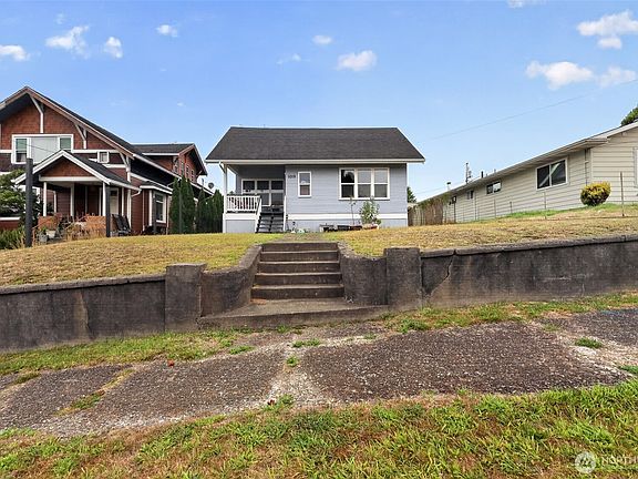 2nd image of 1019 Duryea Street