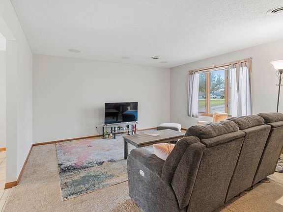 5th image of 6823 Deer Trail Rd
