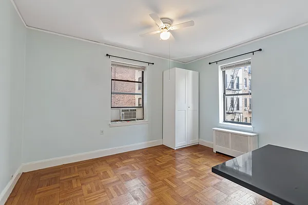 Sold by Compass | media 4