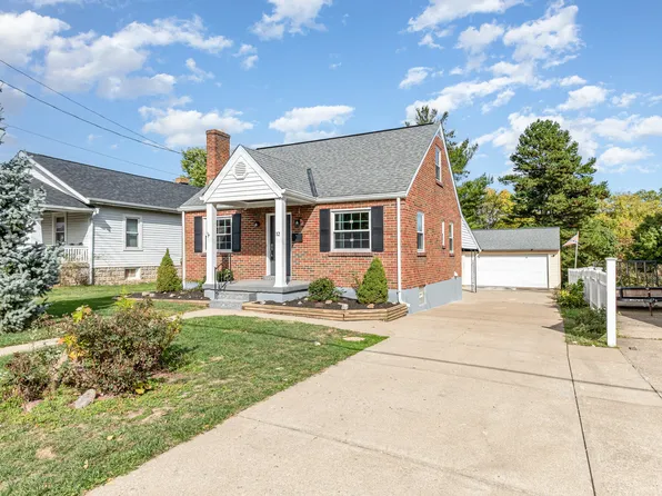 12 Sanders Dr, Florence, KY 41042