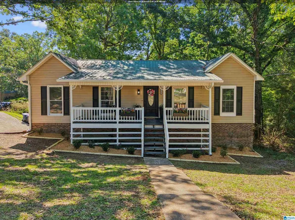 3384 Cedarbrook Cir, Trussville, AL 35173