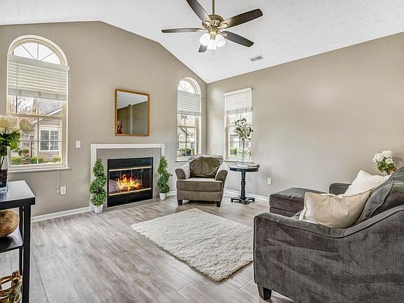 5th image of 4168 Windbud Dr #9