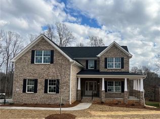 8012 Hacker Dr #39, Stokesdale, NC 27357