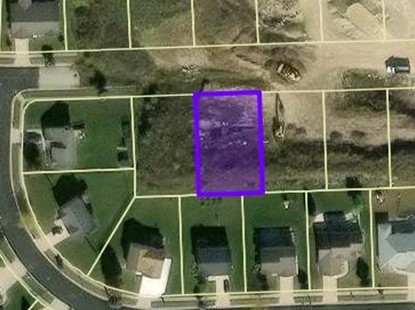 211 Michelle Ln, Cottage Grove, WI 53527