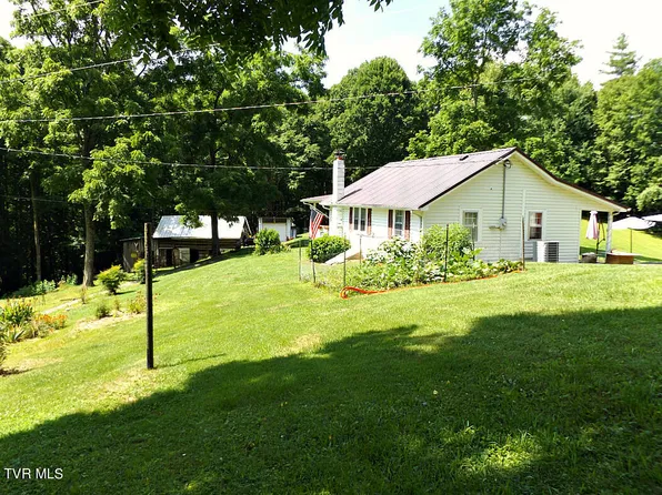 155 Stout Hollow Rd, Hampton, TN 37658