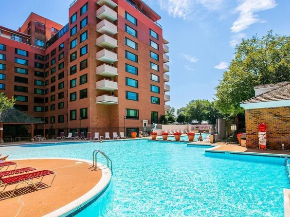 1111 Arlington Blvd APT 725, Arlington, VA 22209