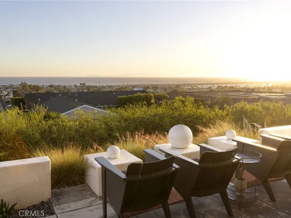 2741 Pebble Dr, Corona Del Mar, CA 92625