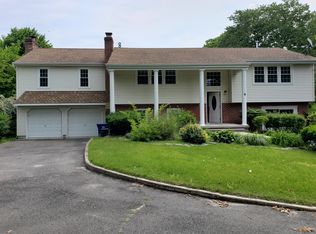 8 Spring Ter, Browns Mills, NJ 08015