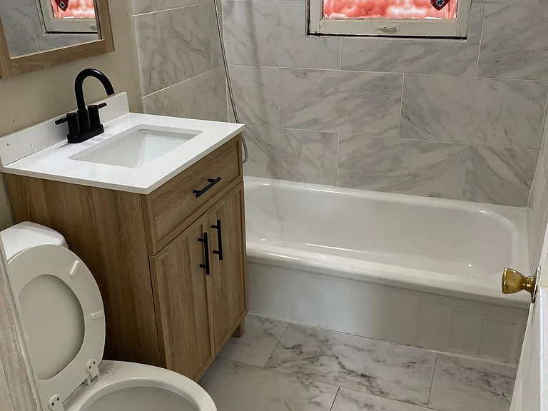 3212 S Dumas Ln — Photo 2