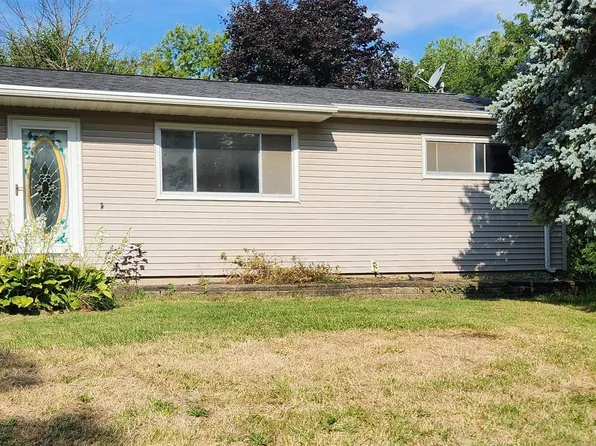 104 Moir St, Waterloo, IA 50701
