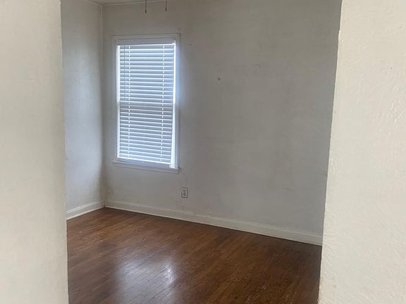 5th image of 4702 Nesbitt Dr