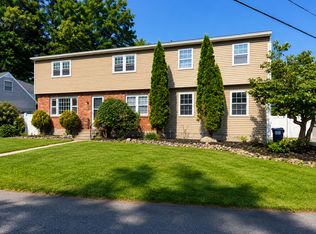 8 Emerson Dr Floor 1, Latham, NY 12110