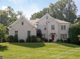 9601 Symphony Meadow Ln, Vienna, VA 22182