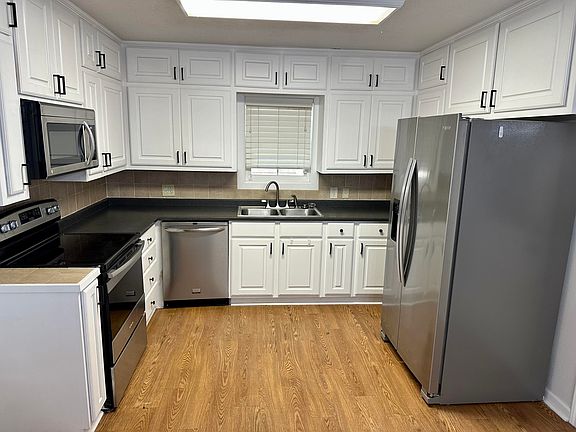 3rd image of 2703 38th St