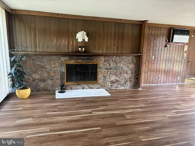 181 Cranbury Rd — Photo 7