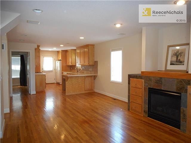 2nd image of 4608 Holly St