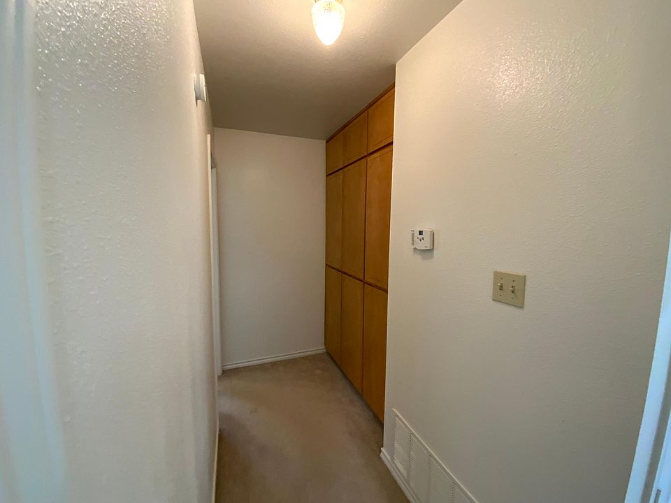 1st image of 101 Valley Cir APT A