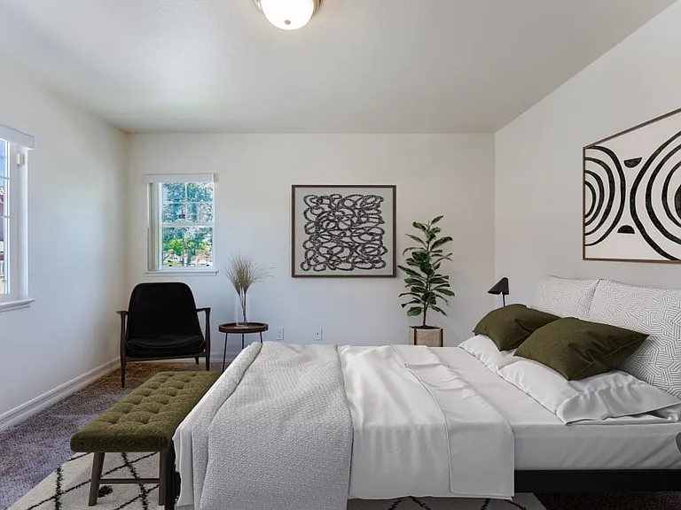 Chollas Heights - Military Housing — Photo 12