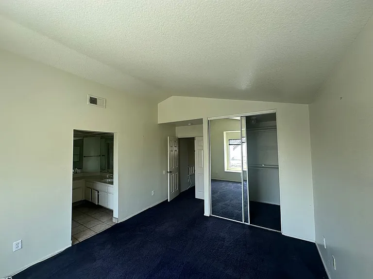 7049 Arlington Pl — Photo 24