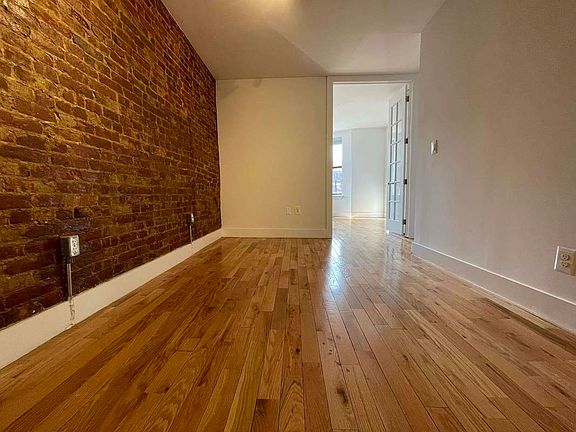 3rd image of 643 Franklin Ave #B301